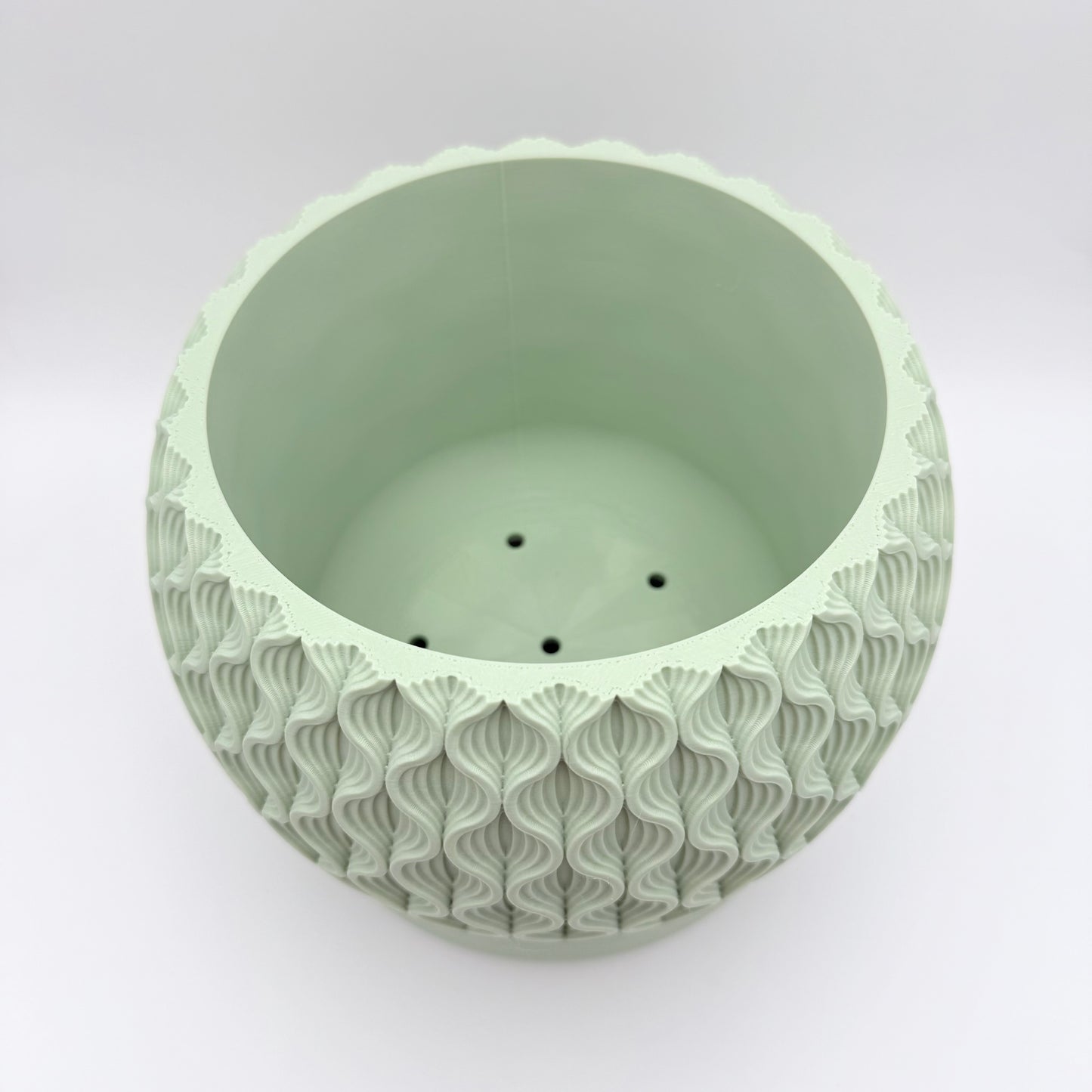 6” Lotus 3D Printed Cloud Planter with drainage tray in Mint