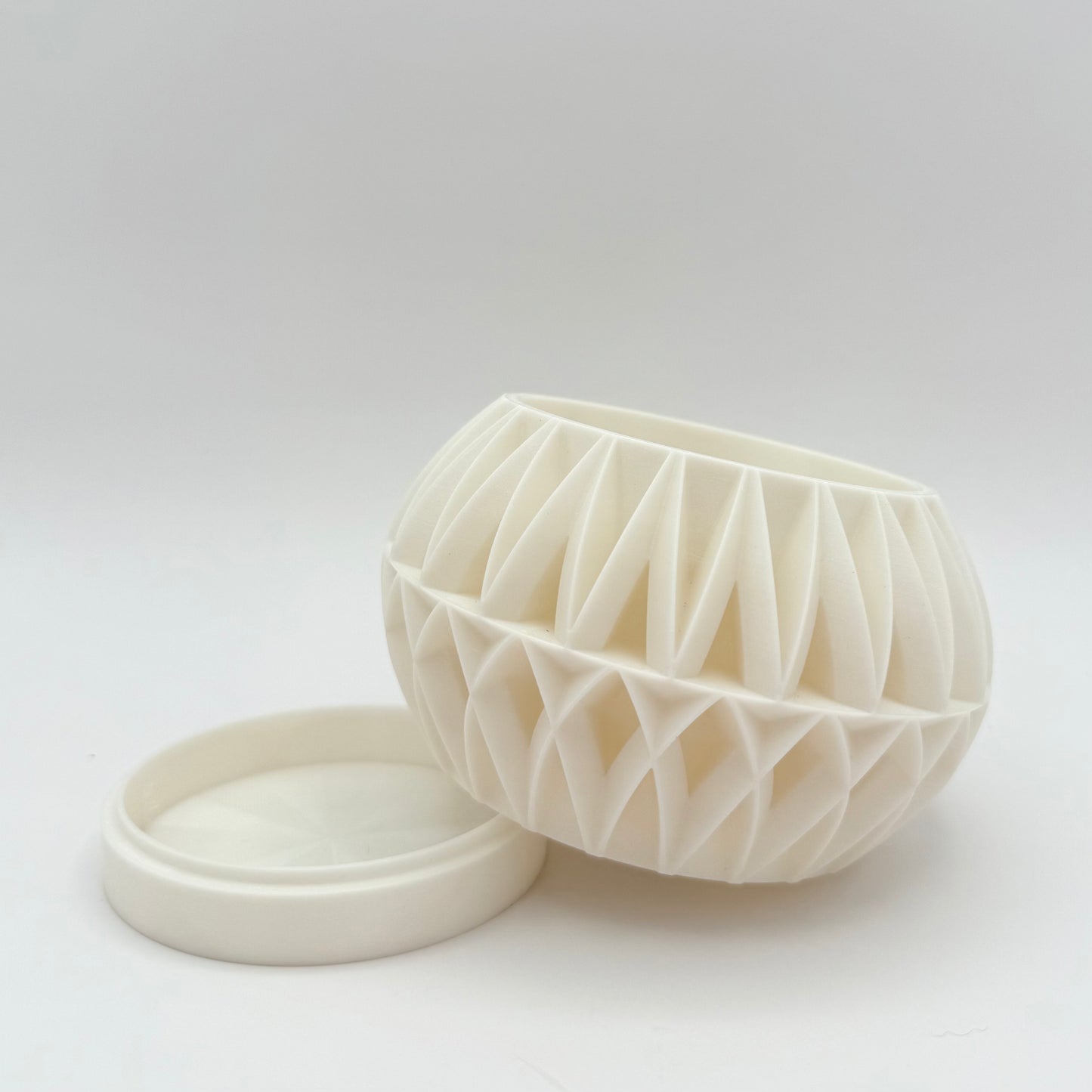3" Garden Gate 3D Printed Cloud Planter with drainage tray in White Pearl