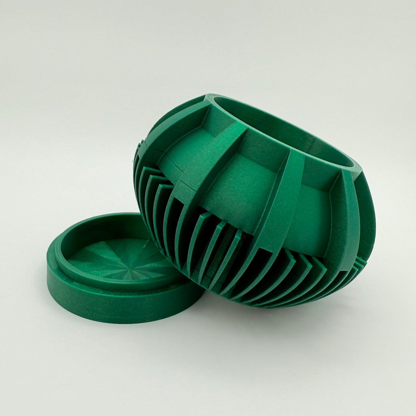 3" Metaluxe 3D Printed Cloud Planter with drainage tray in Emerald
