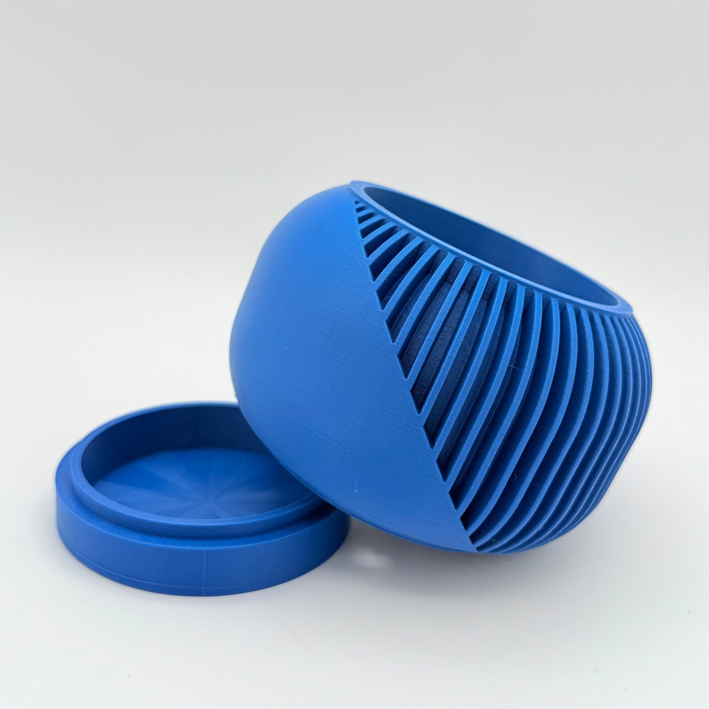 3" MidMod Ridge 3D Printed Cloud Planter with drainage tray in Sapphire
