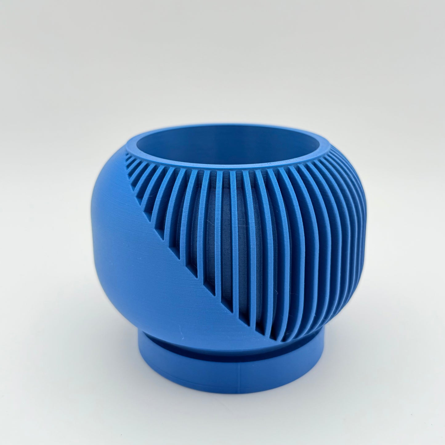 3" MidMod Ridge 3D Printed Cloud Planter with drainage tray in Sapphire